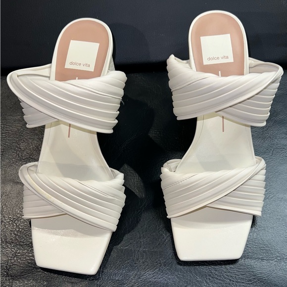 Dolce Vida size 8.5 Ivory Heels - Picture 1 of 6